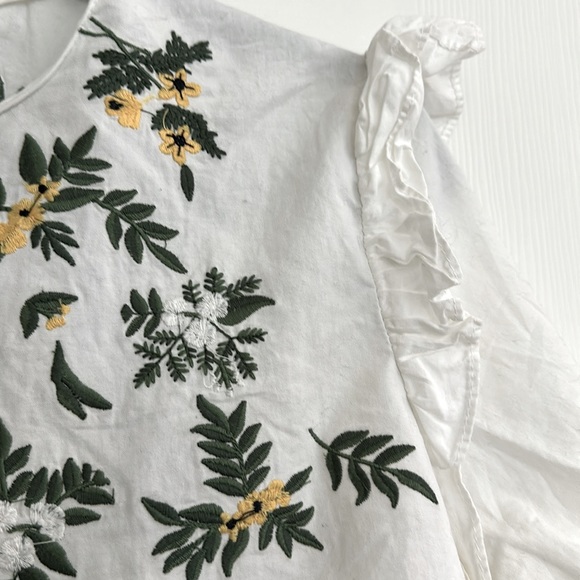 Zara Floral Embroidered Blouse - Picture 2 of 4